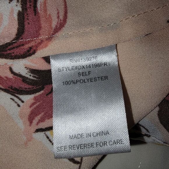 Daniel Rainn Floral Tab Sleeve Blouse Top Size 1x - Picture 7 of 7